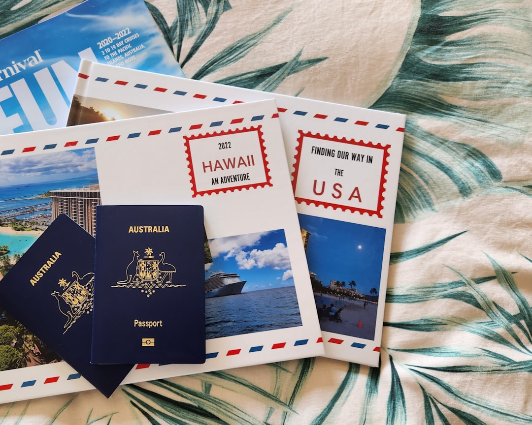 海外旅行の持ち物・便利グッズ - Photo by Nico Smit on Unsplash